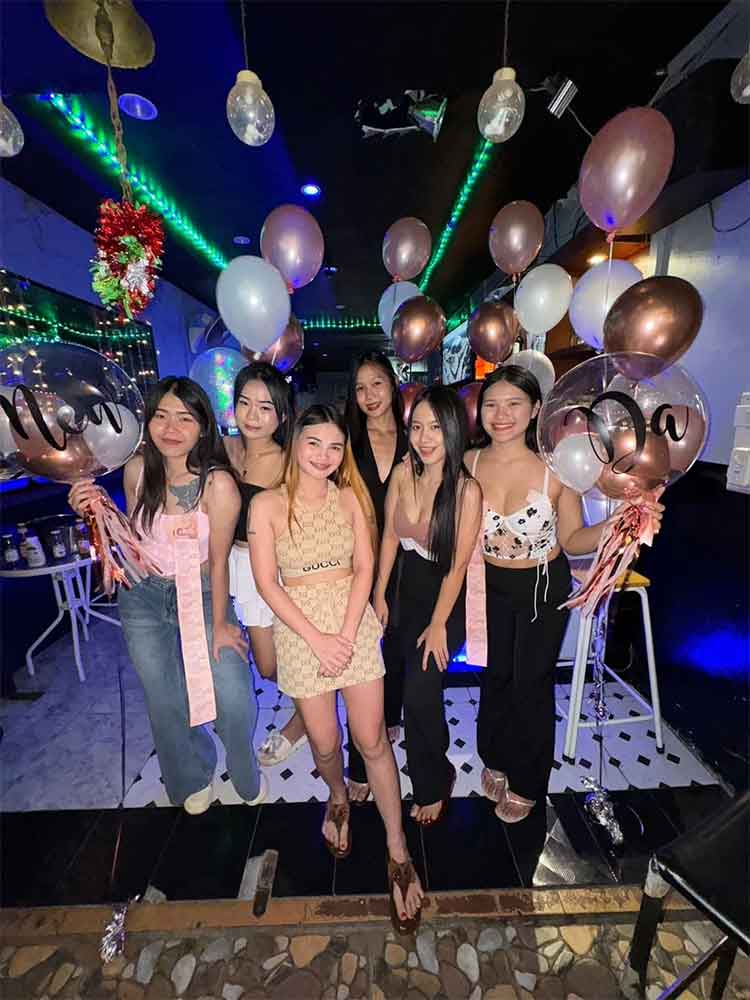 Lucky bar girls Khon Kaen