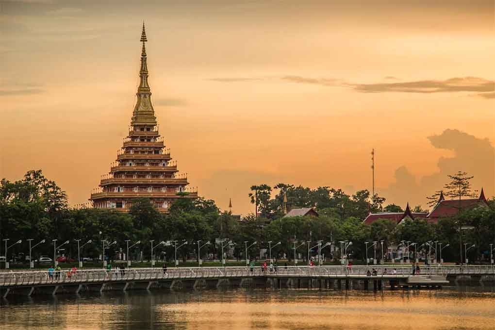 Phra Mahathat Kaen Nakorn